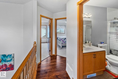 1238 Joyce Crescent Nw, Edmonton, AB - Indoor