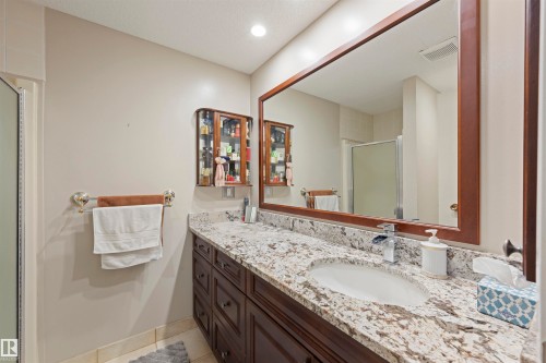 2811 125 Street, Edmonton, AB - Indoor Photo Showing Bathroom