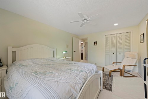 2811 125 Street, Edmonton, AB - Indoor Photo Showing Bedroom