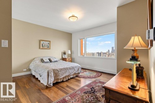 1701 10010 119 Street, Edmonton, AB - Indoor Photo Showing Bedroom