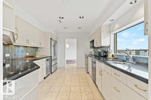 1701 10010 119 Street, Edmonton, AB - Indoor Photo Showing Kitchen With Double Sink With Upgraded Kitchen