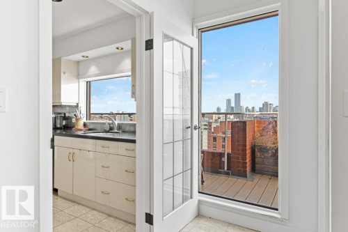 1701 10010 119 Street, Edmonton, AB - Indoor