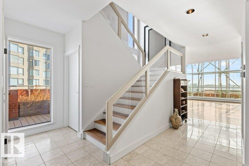 1701 10010 119 Street, Edmonton, AB - Indoor Photo Showing Other Room