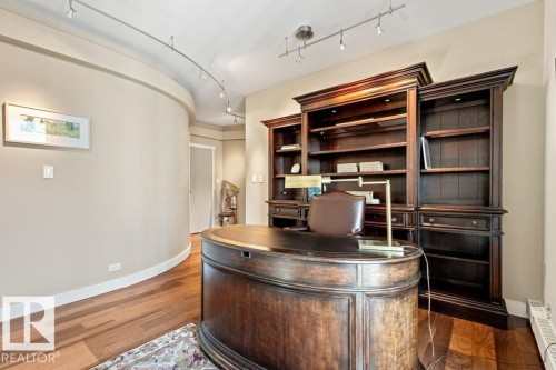 1701 10010 119 Street, Edmonton, AB - Indoor Photo Showing Office