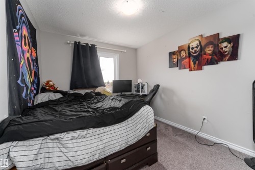 521 Ebbers Way, Edmonton, AB - Indoor Photo Showing Bedroom