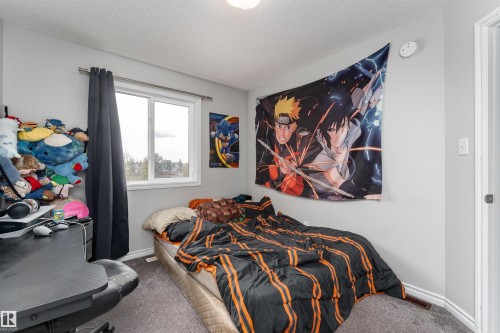 521 Ebbers Way, Edmonton, AB - Indoor Photo Showing Bedroom