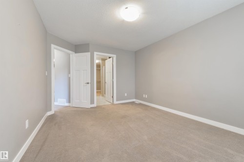 2328 Ware Crescent, Edmonton, AB - Indoor Photo Showing Other Room