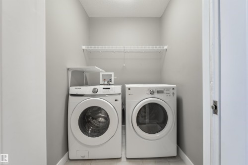 2328 Ware Crescent, Edmonton, AB - Indoor Photo Showing Laundry Room