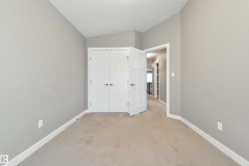 2328 Ware Crescent, Edmonton, AB - Indoor Photo Showing Other Room