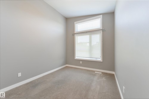 2328 Ware Crescent, Edmonton, AB - Indoor Photo Showing Other Room