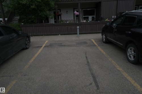 245 Surrey Gardens Gardens, Edmonton, AB - 