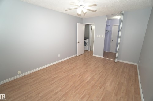245 Surrey Gardens, Edmonton, AB - Indoor Photo Showing Other Room