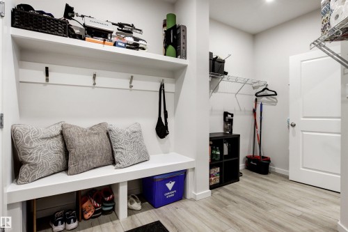 446 Roberts Crescent, Leduc, AB - Indoor