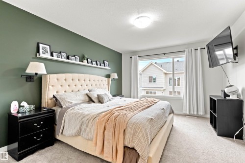 446 Roberts Crescent, Leduc, AB - Indoor Photo Showing Bedroom