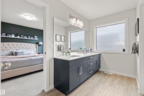 446 Roberts Crescent, Leduc, AB - Indoor