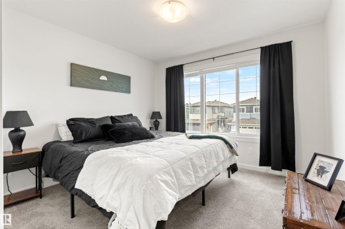 446 Roberts Crescent, Leduc, AB - Indoor Photo Showing Bedroom