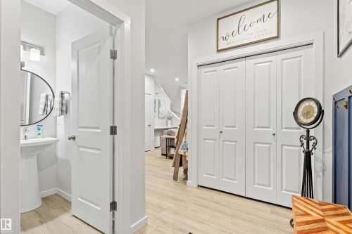 446 Roberts Crescent, Leduc, AB - Indoor Photo Showing Other Room