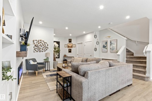 446 Roberts Crescent, Leduc, AB - Indoor Photo Showing Other Room