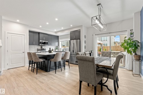 446 Roberts Crescent, Leduc, AB - Indoor Photo Showing Dining Room