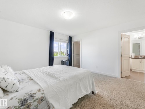 1004 Secord Promenade, Edmonton, AB - Indoor Photo Showing Bedroom