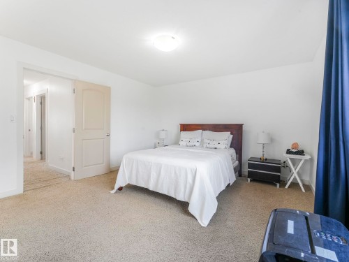 1004 Secord Promenade, Edmonton, AB - Indoor Photo Showing Bedroom