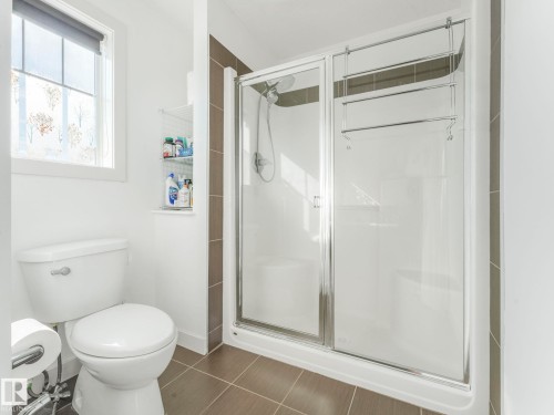 1004 Secord Promenade, Edmonton, AB - Indoor Photo Showing Bathroom