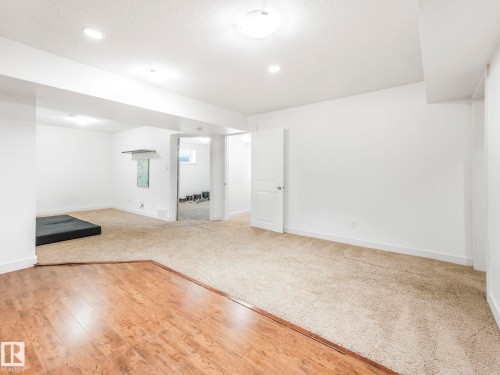 1004 Secord Promenade, Edmonton, AB - Indoor Photo Showing Other Room