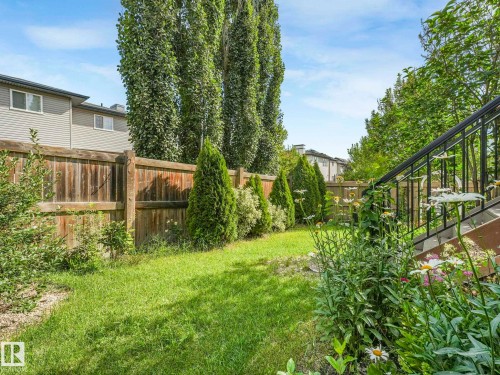 1004 Secord Promenade, Edmonton, AB - Outdoor