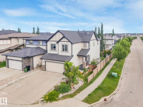 1004 Secord Promenade, Edmonton, AB - Outdoor