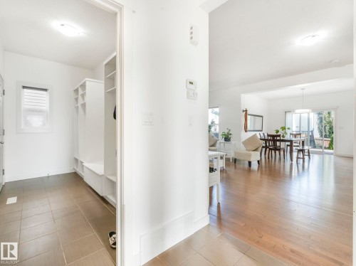 1004 Secord Promenade, Edmonton, AB - Indoor Photo Showing Other Room