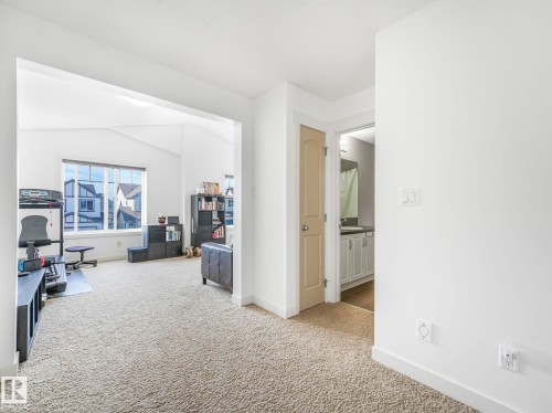 1004 Secord Promenade, Edmonton, AB - Indoor Photo Showing Other Room