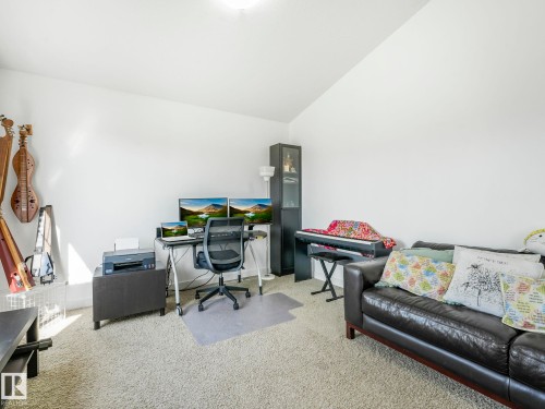 1004 Secord Promenade, Edmonton, AB - Indoor