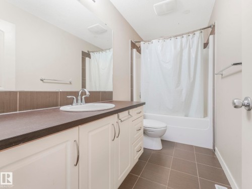 1004 Secord Promenade, Edmonton, AB - Indoor Photo Showing Bathroom