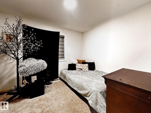 13 1025 Secord Promenade Promenade, Edmonton, AB - Indoor Photo Showing Bedroom