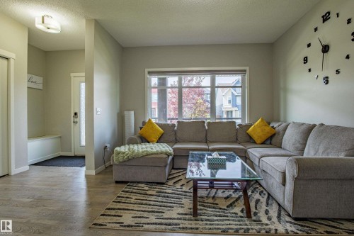 2407 Casey Link, Edmonton, AB - Indoor Photo Showing Living Room