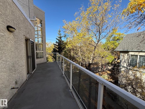 404 12028 103 Avenue, Edmonton, AB - Outdoor