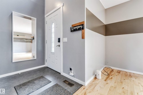 1303 37 Street, Edmonton, AB - Indoor Photo Showing Other Room