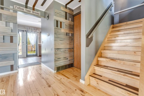 1303 37 Street, Edmonton, AB - Indoor Photo Showing Other Room