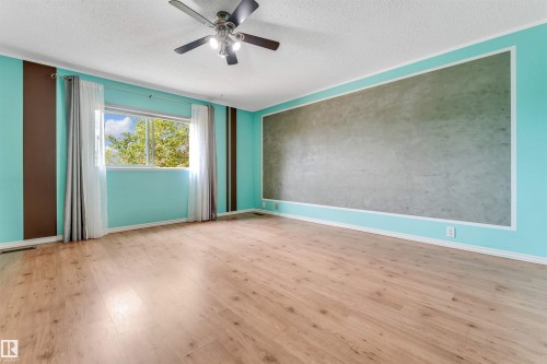 1303 37 Street, Edmonton, AB - Indoor Photo Showing Other Room