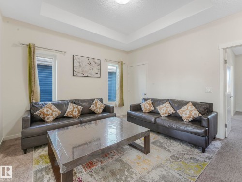 1224 25 Avenue, Edmonton, AB - Indoor Photo Showing Living Room