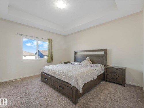 1224 25 Avenue, Edmonton, AB - Indoor Photo Showing Bedroom