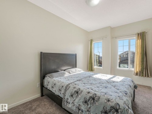 1224 25 Avenue, Edmonton, AB - Indoor Photo Showing Bedroom