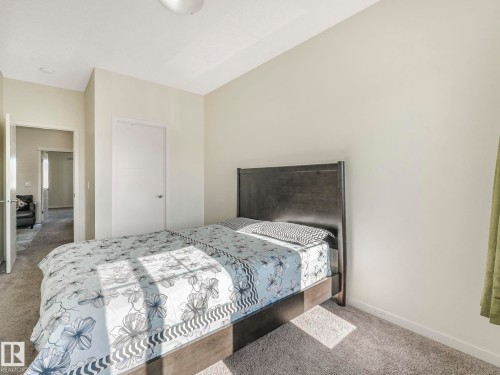 1224 25 Avenue, Edmonton, AB - Indoor Photo Showing Bedroom