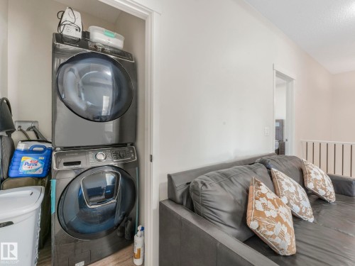 1224 25 Avenue, Edmonton, AB - Indoor Photo Showing Laundry Room