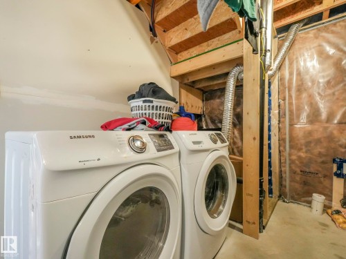 1224 25 Avenue, Edmonton, AB - Indoor Photo Showing Laundry Room