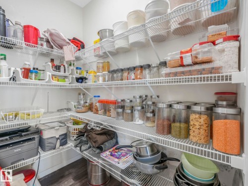 1224 25 Avenue, Edmonton, AB - Indoor With Storage