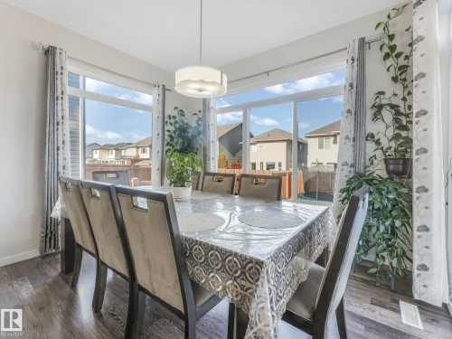 1224 25 Avenue, Edmonton, AB - Indoor Photo Showing Dining Room