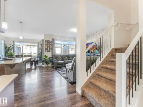 1224 25 Avenue, Edmonton, AB - Indoor