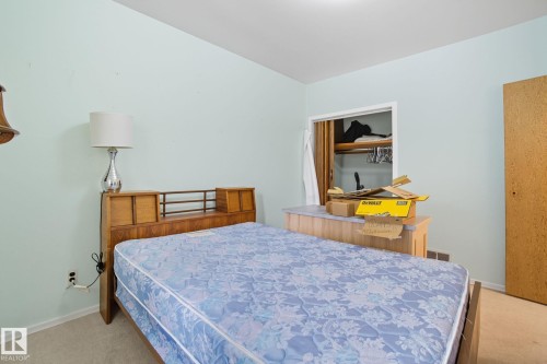 12414 88 Street, Edmonton, AB - Indoor Photo Showing Bedroom