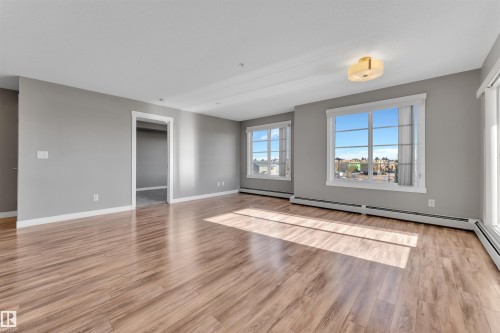 319 3670 139 Avenue, Edmonton, AB - Indoor Photo Showing Other Room